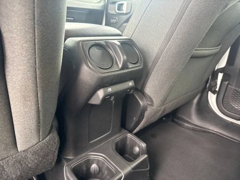 Used 2024 Jeep Wrangler Unlimited Sport AWD/4WD image 19