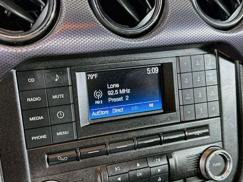 Used 2017 Ford Mustang Coupe RWD image 21