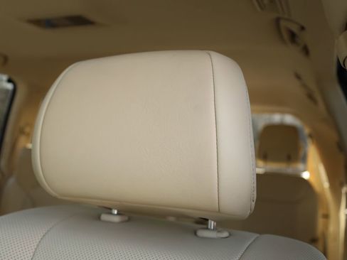 Used 2021 Lexus LX 570 4WD w/ 3rd Row & Luxury Pkg image 35