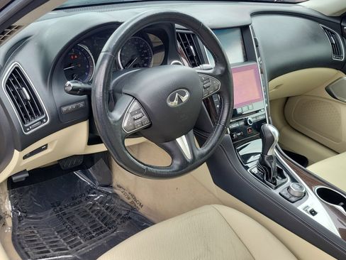 Used 2017 INFINITI Q50 3.0t Premium w/ Driver Assistance Package RWD image 11