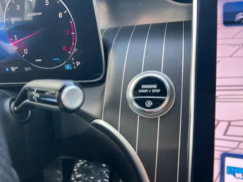 Certified 2024 Mercedes-Benz GLC 300 4MATIC image 28