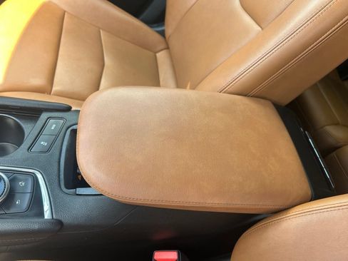 Used 2022 Cadillac XT5 Premium Luxury w/ Technology Package FWD image 34