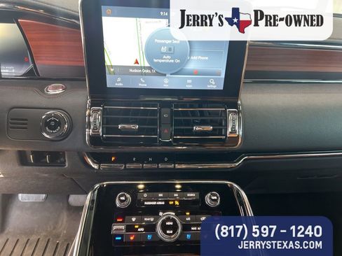 Used 2020 Lincoln Navigator L Reserve w/ Luxury Package image 13