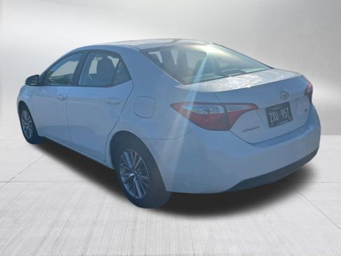 Used 2015 Toyota Corolla LE FWD image 4