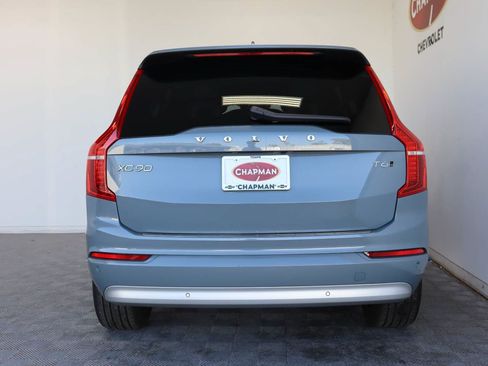 Used 2022 Volvo XC90 T6 Momentum w/ Advanced Package AWD/4WD image 6