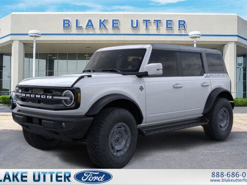 New 2025 Ford Bronco Outer Banks w/ Sasquatch Package image 1