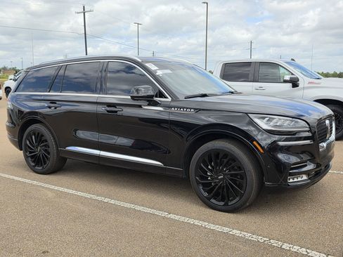 Used 2021 Lincoln Aviator Reserve w/ Equipment Group 208A image 5
