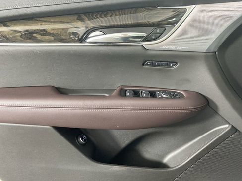 Used 2021 Cadillac XT6 Premium Luxury image 25