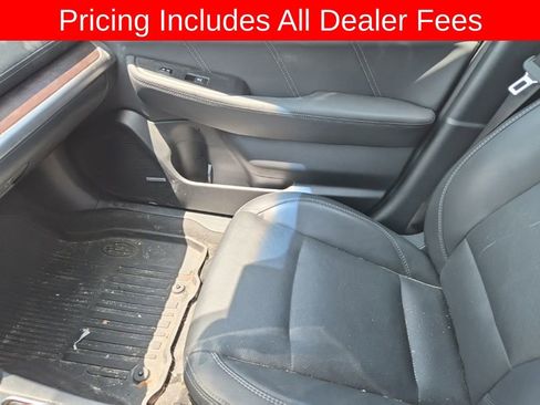 Used 2019 Subaru Outback 2.5i Limited AWD/4WD image 10