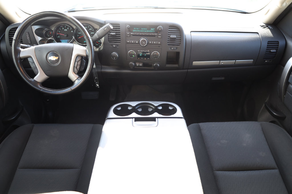 Used 2014 Chevrolet Silverado 2500 LT w/ Interior Plus Package AWD/4WD image 18