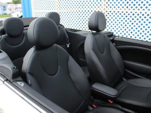 Used 2015 MINI Cooper Convertible image 11