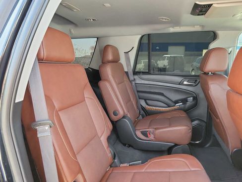 Used 2020 Chevrolet Tahoe Premier w/ Premier Plus Edition image 13