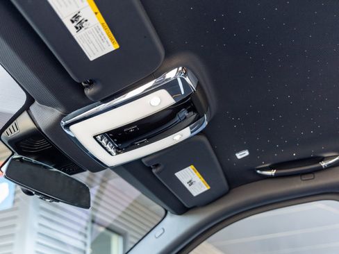 Used 2024 Rolls-Royce Cullinan Black Badge image 27