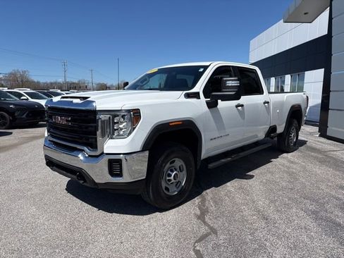 Used 2020 GMC Sierra 2500 4x4 Crew Cab w/ Convenience Package image 3