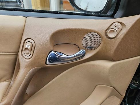 Used 2002 Saturn L-Series L300 image 16