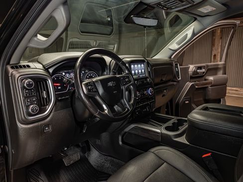 Used 2022 Chevrolet Silverado 2500 LTZ w/ LTZ Plus Package AWD/4WD image 16