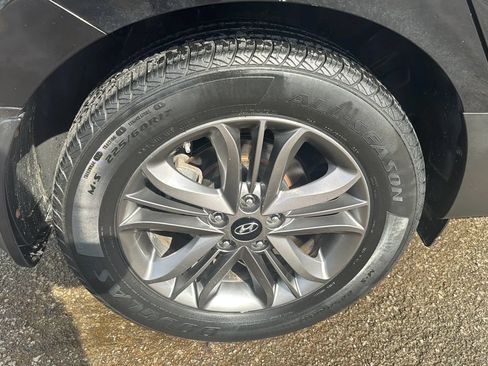 Used 2015 Hyundai Tucson SE AWD/4WD image 38