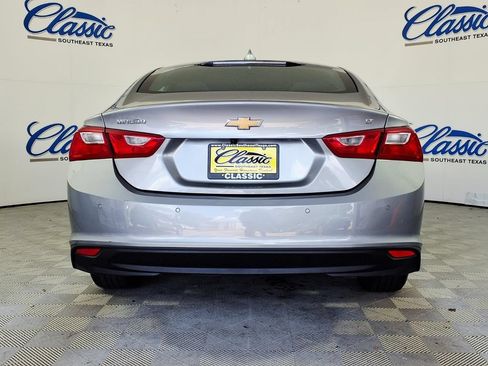 Used 2025 Chevrolet Malibu LT FWD image 4