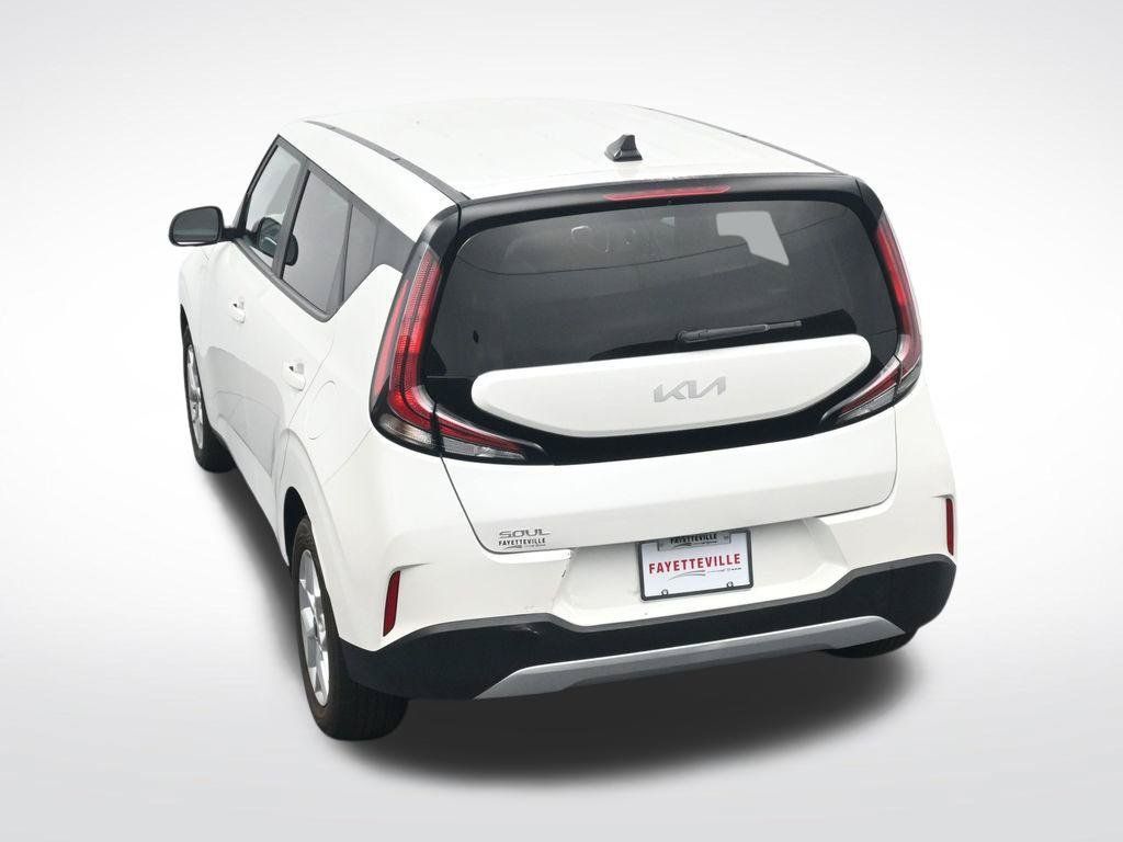 Used 2023 Kia Soul LX w/ Option Group 015 FWD image 28
