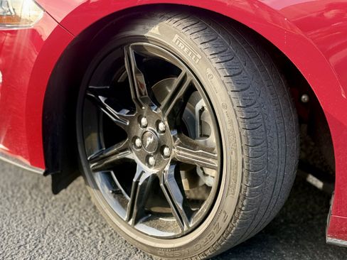 Used 2020 Ford Mustang Coupe w/ Black Accent Package RWD image 27
