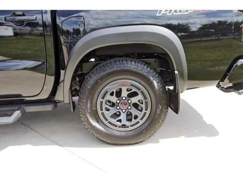 Certified 2025 Nissan Frontier PRO-4X AWD/4WD image 30