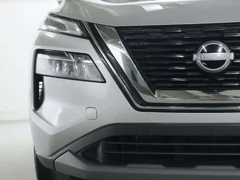 Used 2023 Nissan Rogue SV AWD/4WD image 7