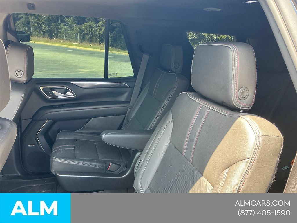 Used 2022 Chevrolet Tahoe RST w/ Luxury Package AWD/4WD image 14