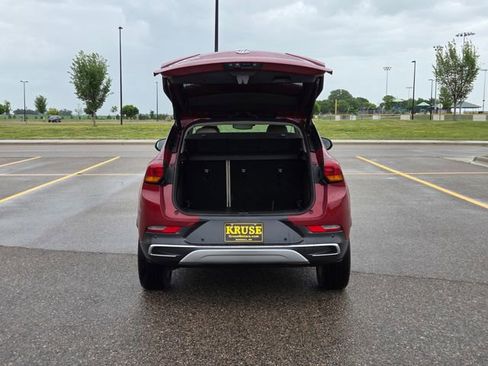 Used 2021 Buick Encore GX Essence w/ Advanced Technology Package AWD/4WD image 51