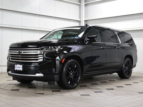 Used 2024 Chevrolet Suburban High Country w/ Max Trailering Package AWD/4WD image 3