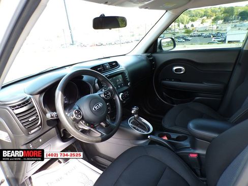 Used 2018 Kia Soul + image 22