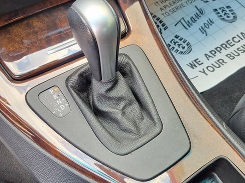 Used 2006 BMW 325i Sedan RWD image 43