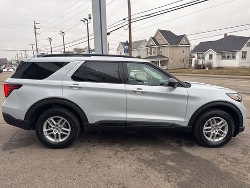New 2026 Ford Explorer Active image 5