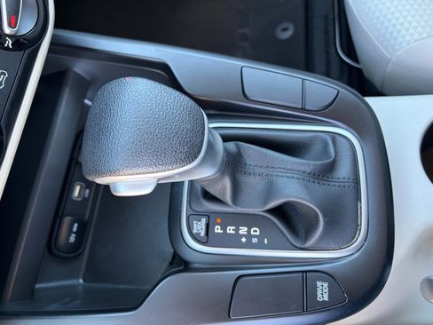 Certified 2025 Kia Soul LX image 26