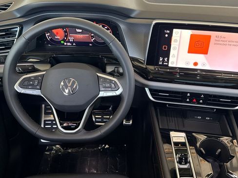 New 2025 Volkswagen Atlas Peak Edition SE AWD/4WD image 14