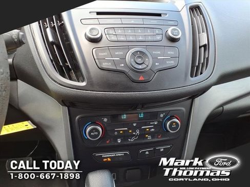 Used 2018 Ford Escape SE image 18