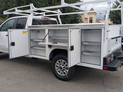 New 2026 GMC Sierra 2500 Pro w/ Convenience Package RWD image 10