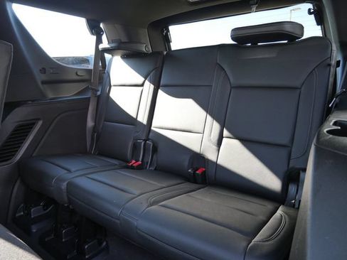 Used 2021 Chevrolet Tahoe Z71 w/ Rear Media and Nav Package AWD/4WD image 17