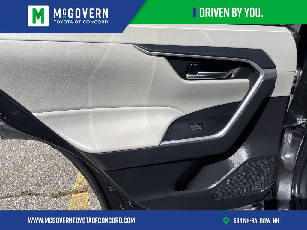 Used 2023 Toyota RAV4 XLE w/ Convenience Package AWD/4WD image 29
