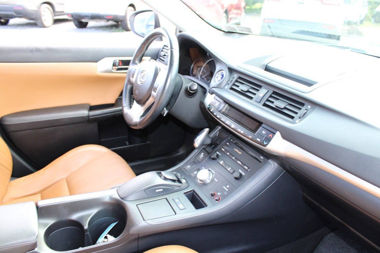 Used 2012 Lexus CT 200h Premium w/ Premium Audio Pkg FWD image 12