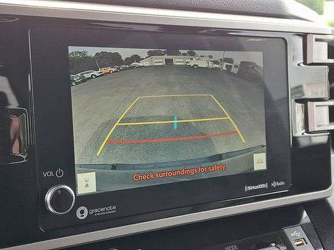 Used 2023 Toyota Tundra SR5 w/ SR5 Convenience Package AWD/4WD image 4