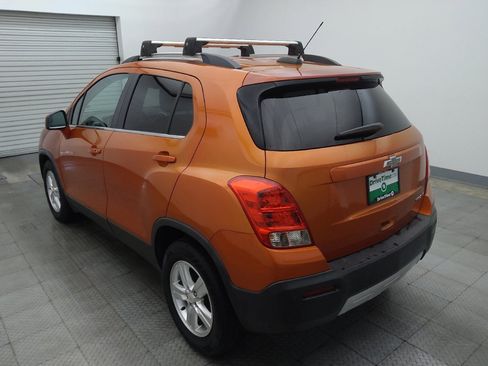 Used 2016 Chevrolet Trax LT w/ LT Convenience Package FWD image 5