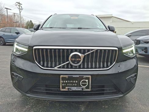 Certified 2023 Volvo XC40 B5 Ultimate w/ Climate Package image 2