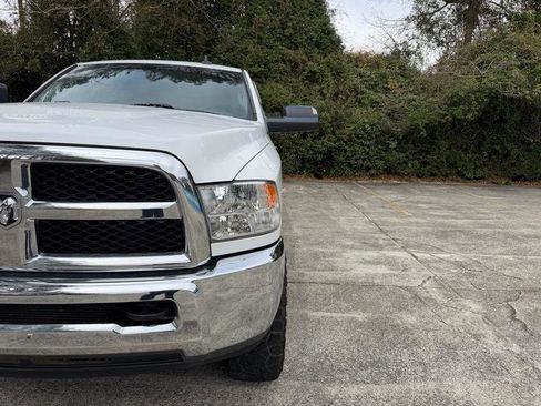 Used 2017 RAM 2500 SLT w/ Luxury Group image 17