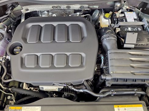 New 2026 Volkswagen Tiguan SE R-Line FWD image 27