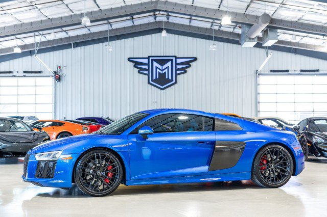 Used 2018 Audi R8 V10 AWD/4WD image 1