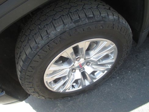 Used 2022 GMC Sierra 1500 Denali AWD/4WD image 13