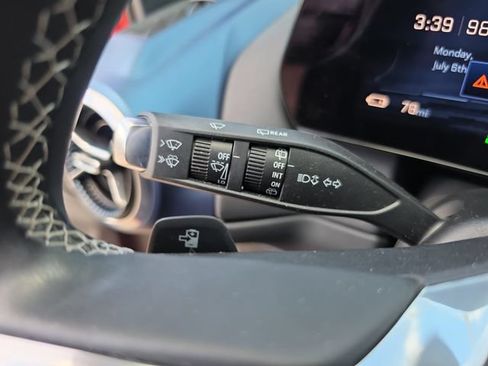 Used 2025 Chevrolet Equinox EV LT FWD image 24