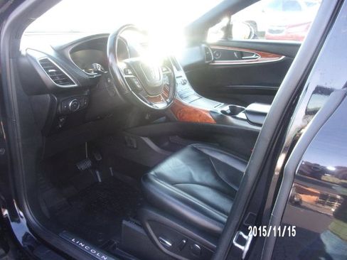 Used 2019 Lincoln Nautilus Select image 7