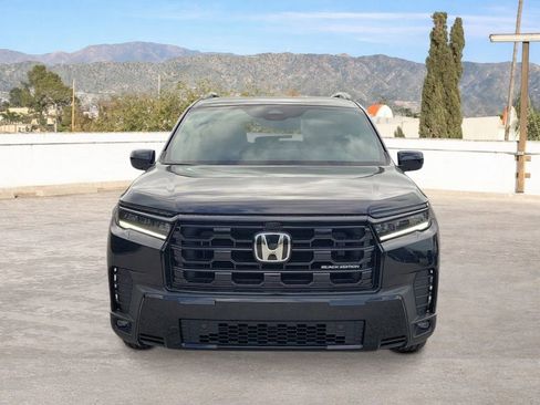 New 2026 Honda Pilot Black Edition image 8
