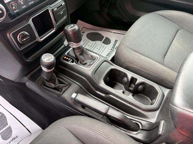 Used 2021 Jeep Wrangler Unlimited Sport AWD/4WD image 21